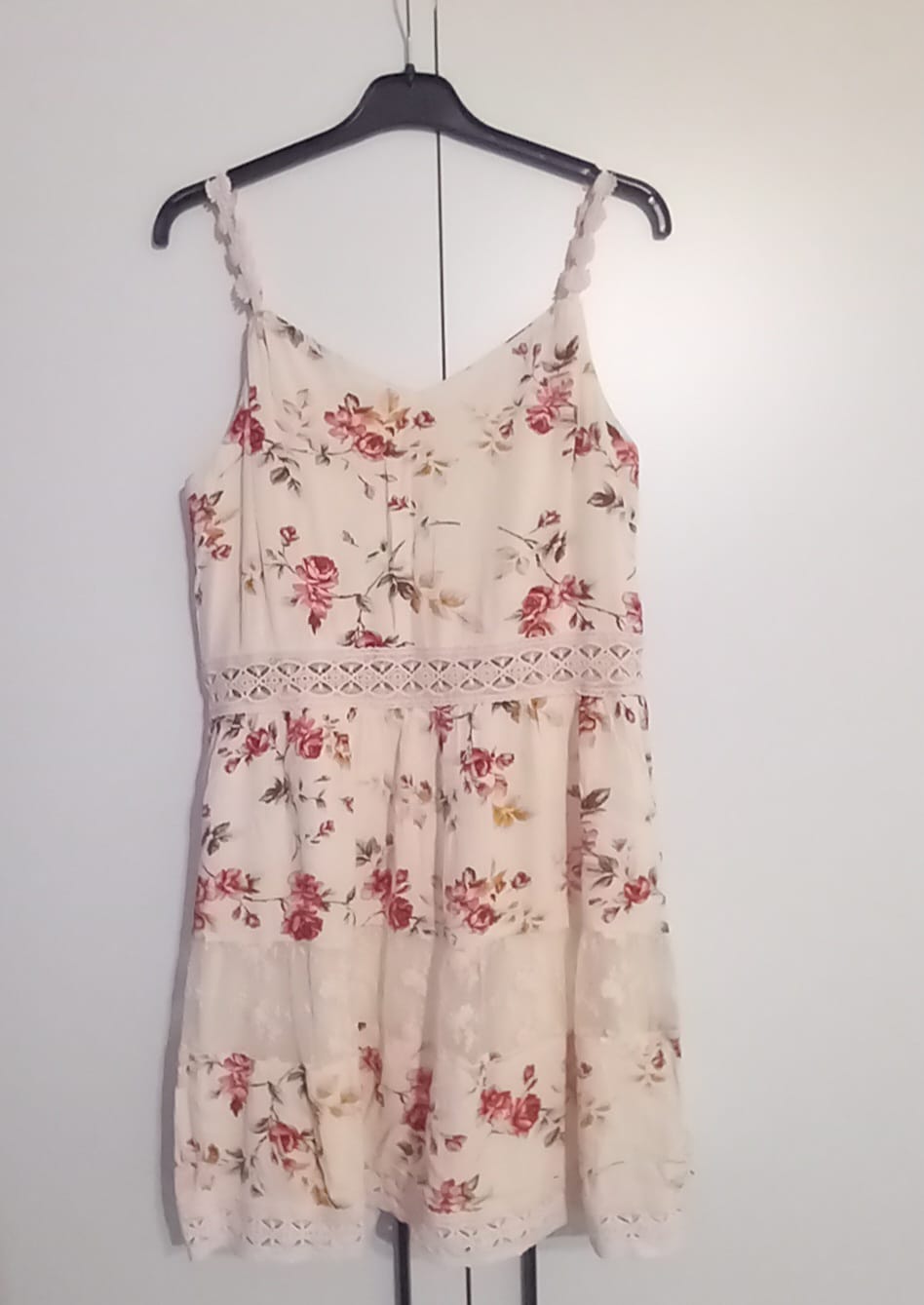 Rochie cu bretele scurtă de vară